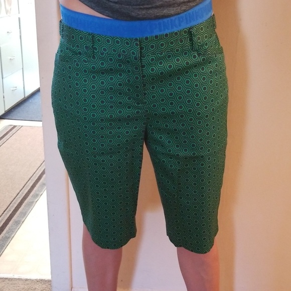 Laundry By Shelli Segal Pants - Green geo metrical Golfing shorts 8 M Laundry By Shelli Segal Pants - Green geo metrical Golfing shorts 8 M